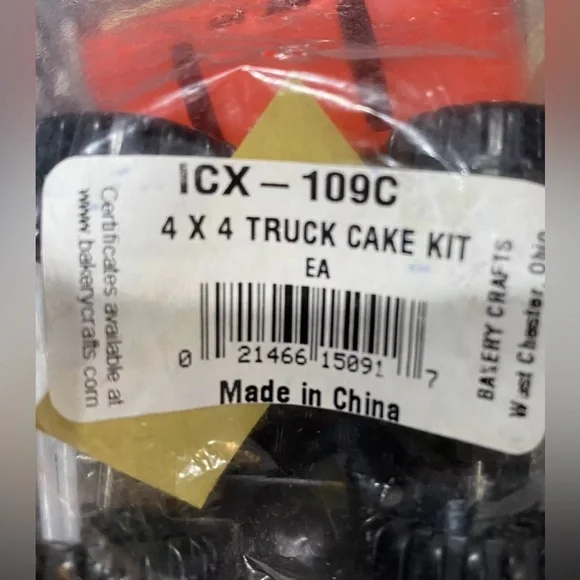 4x4 Truck Decorating Kit~ - Picture 2 of 5